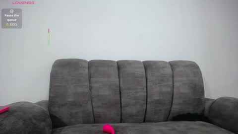 Snapshot of emilyhines__ chatting on September 15, 2025, 2:44 am Emilyhines online show from September 15, 2025, 2:44 am