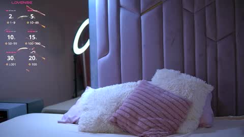 Emily online show from October 13, 2025, 9:42 am