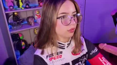 VALEEEN online show from March 25, 2026, 3:40 pm