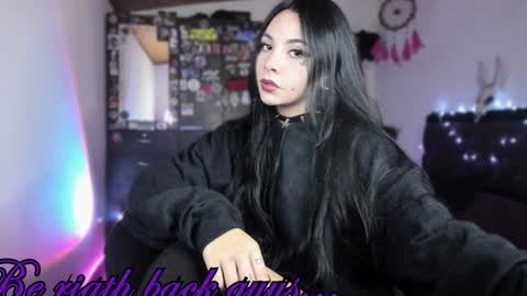  Emily Support me to have 100 likes plx online show from December 2, 2024, 9:17 pm