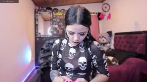  Emily Support me to have 100 likes plx online show from December 20, 2024, 7:17 pm