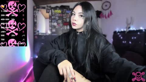  Emily Support me to have 100 likes plx online show from December 30, 2024, 10:55 pm