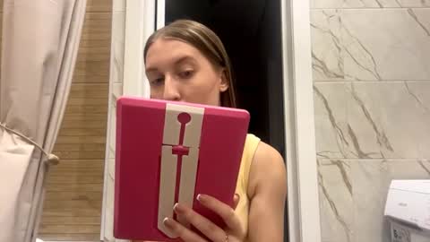 Snapshot of emilystechuchak chatting on July 14, 2026, 3:29 pm emilystechuchak online show from July 14, 2026, 3:29 pm