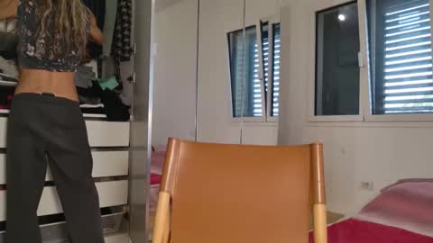 Emily ----  online show from February 5, 2026, 9:25 am