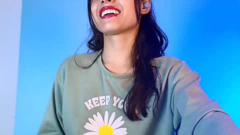 Snapshot of emilywithe_ chatting on February 21, 2025, 9:24 am online show from February 21, 2025, 9:24 am