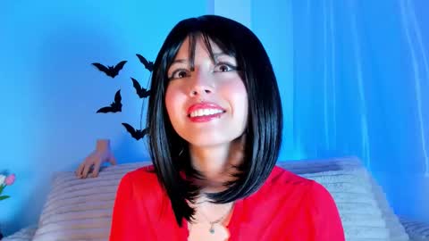 Snapshot of emilywithe_ chatting on October 20, 2025, 12:00 am online show from October 20, 2025, 12:00 am