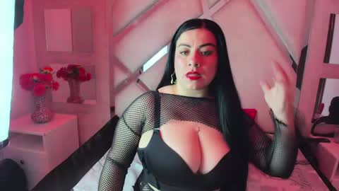 Snapshot of emilyy_moon_ chatting on May 3, 2026, 3:34 am Emilyy Moon online show from May 3, 2026, 3:34 am