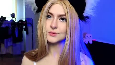 emimiy online show from February 19, 2025, 5:49 am