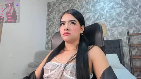 Snapshot of emma_1025 chatting on September 9, 2025, 12:26 pm emma  online show from September 9, 2025, 12:26 pm