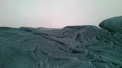 emma_991 online show from April 5, 2026, 12:24 pm