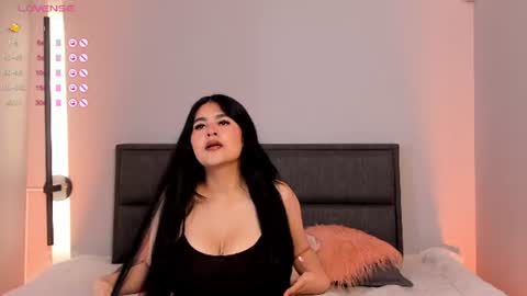 Emma Clark  online show from July 27, 2026, 8:05 pm