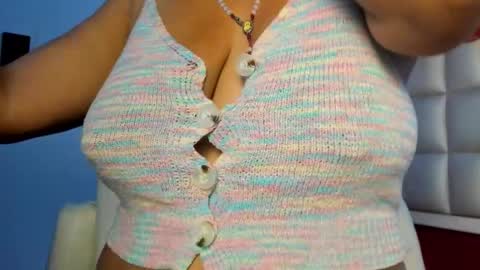 emma__js_ online show from February 18, 2026, 1:40 pm