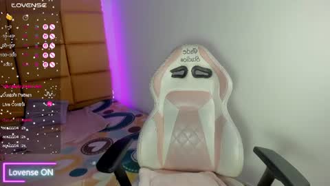Snapshot of emma__js_ chatting on June 20, 2026, 3:04 pm emma__js_ online show from June 20, 2026, 3:04 pm
