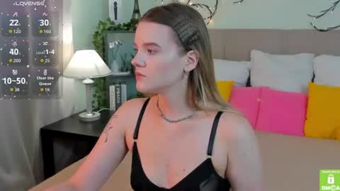 emma__peach online show from July 11, 2026, 7:55 am