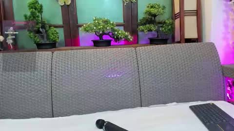 emma_ayala online show from March 10, 2026, 8:14 pm