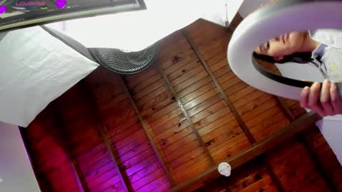 emmabecket  online show from March 3, 2026, 12:33 pm