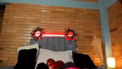 Hey Im EmmaHelp me reach 100 likes online show from June 22, 2026, 7:22 pm