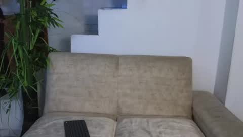Snapshot of emma_blue_ chatting on July 22, 2026, 6:05 am Emma Blue modelo independiente online show from July 22, 2026, 6:05 am