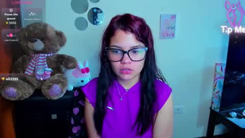Snapshot of emma_boo_ chatting on March 7, 2026, 5:10 pm emma_boo_ online show from March 7, 2026, 5:10 pm