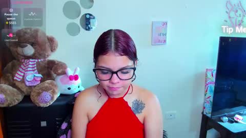 Snapshot of emma_boo_ chatting on March 9, 2026, 5:06 pm emma_boo_ online show from March 9, 2026, 5:06 pm
