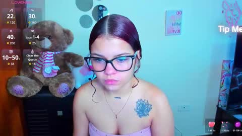 Snapshot of emma_boo_ chatting on March 21, 2026, 3:37 pm emma_boo_ online show from March 21, 2026, 3:37 pm