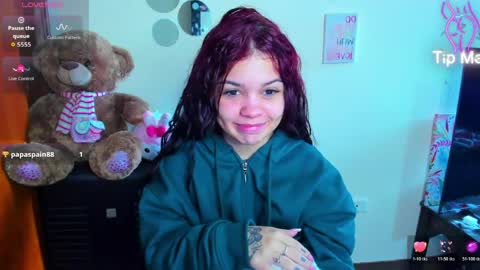 Snapshot of emma_boo_ chatting on April 7, 2026, 2:28 pm emma_boo_ online show from April 7, 2026, 2:28 pm
