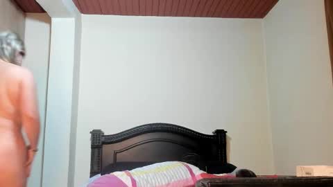 Snapshot of emma_brown777 chatting on February 13, 2025, 2:56 am ALBA online show from February 13, 2025, 2:56 am