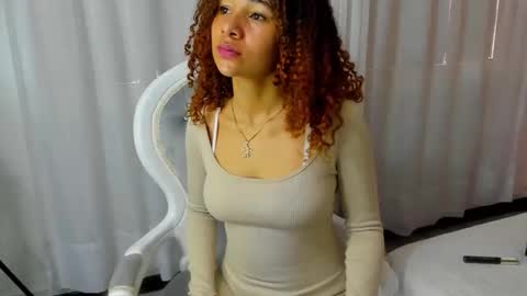 Snapshot of emma_carteer__ chatting on October 27, 2025, 2:32 pm Emma Carteer   online show from October 27, 2025, 2:32 pm