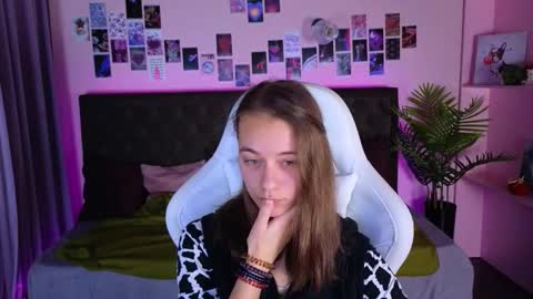 Snapshot of emma_chaser chatting on November 17, 2025, 2:06 am emma_chaser online show from November 17, 2025, 2:06 am