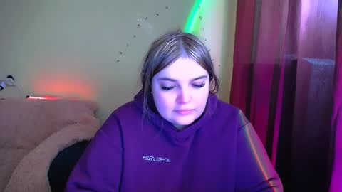 Snapshot of emma_dorn chatting on February 11, 2026, 12:43 pm Eva online show from February 11, 2026, 12:43 pm