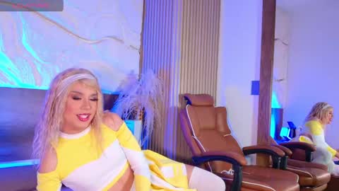 emma_dragon online show from May 24, 2026, 12:04 am