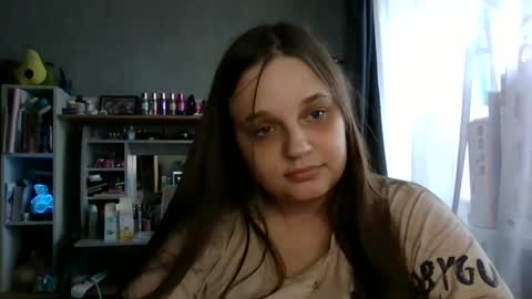 emma_emmochka online show from April 20, 2026, 11:24 am