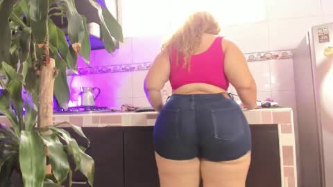 Snapshot of emma_eva1 chatting on March 1, 2025, 5:49 pm Emma online show from March 1, 2025, 5:49 pm