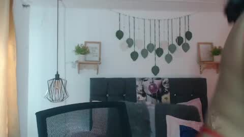 Tell me Emma online show from April 8, 2026, 2:06 pm