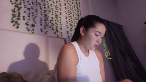 emma_johnson_ online show from October 19, 2025, 4:46 am