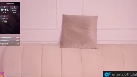 Snapshot of emma_jonness chatting on December 21, 2024, 11:13 pm emma_jonness online show from December 21, 2024, 11:13 pm