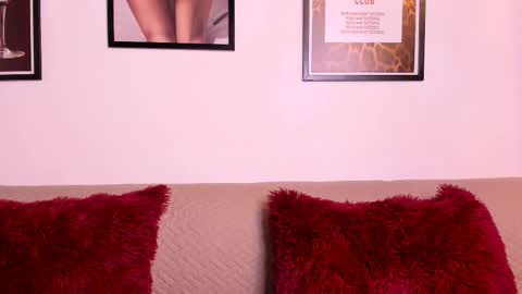 Snapshot of emma_jonness chatting on September 30, 2025, 5:18 pm emma_jonness online show from September 30, 2025, 5:18 pm