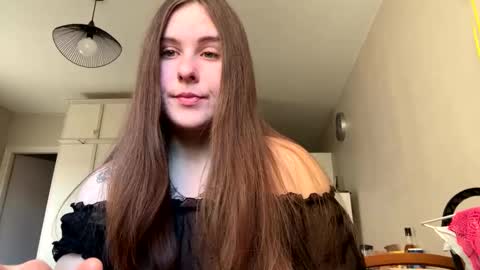 emma_just online show from February 6, 2025, 8:07 am