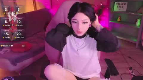 emma_kirks online show from May 26, 2026, 12:34 pm