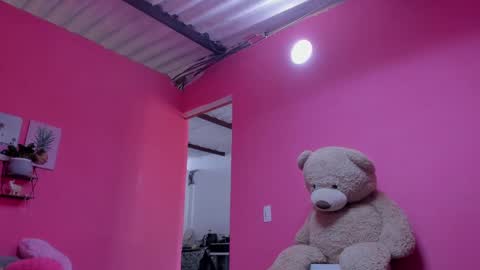 whises lits        online show from January 28, 2025, 2:53 pm