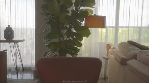 Snapshot of emma_lu1 chatting on December 17, 2024, 4:53 pm emma_lu1 online show from December 17, 2024, 4:53 pm