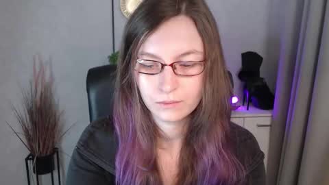 emma online show from November 20, 2025, 7:30 am