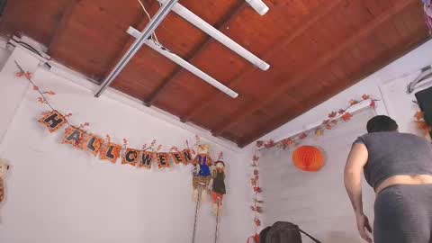 emma online show from October 14, 2025, 11:55 am