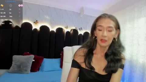 Emma  online show from September 16, 2025, 12:06 pm