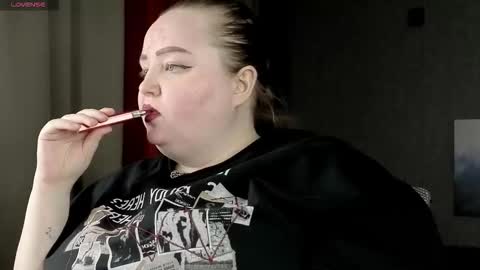 Snapshot of emma_razoom chatting on November 29, 2025, 8:06 am Emma Razumovskaya online show from November 29, 2025, 8:06 am