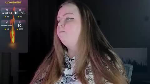 Snapshot of emma_razoom chatting on December 16, 2025, 10:15 pm Emma Razumovskaya online show from December 16, 2025, 10:15 pm