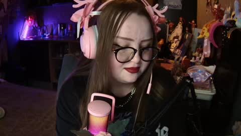 Snapshot of emma_razoom chatting on March 28, 2026, 9:58 pm Emma Razumovskaya online show from March 28, 2026, 9:58 pm