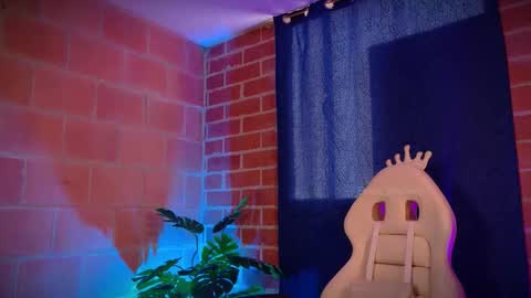 Snapshot of emma_rouse69 chatting on October 17, 2025, 2:41 pm Emma Rouse Independent Model online show from October 17, 2025, 2:41 pm