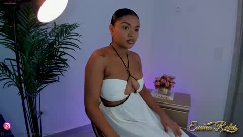 Snapshot of emma_rules99 chatting on February 20, 2025, 2:46 pm Emma online show from February 20, 2025, 2:46 pm