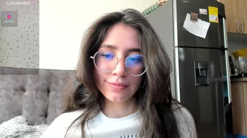 Emma online show from December 12, 2024, 6:21 pm